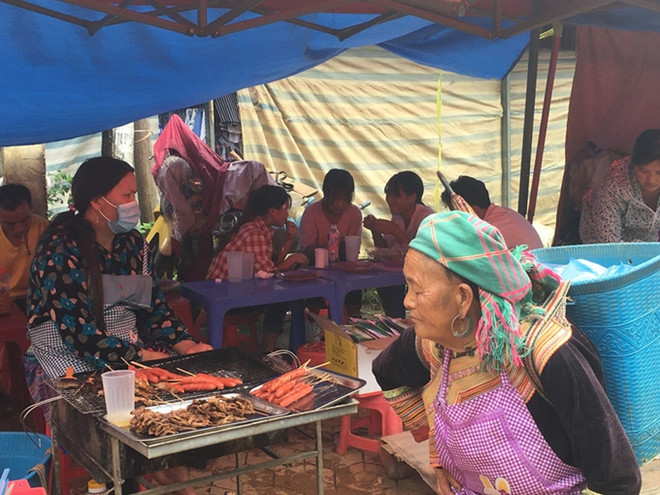 Propagande sur l'épidémie de COVID-19 dans les régions montagneuses et de minorités ethniques ảnh 1 Propagande sur l'épidémie de COVID-19 dans les régions montagneuses et de minorités ethniques ảnh 1