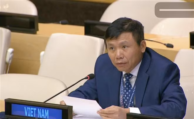 Le Vietnam appelle les partenaires internationaux à assister la Somalie ảnh 1