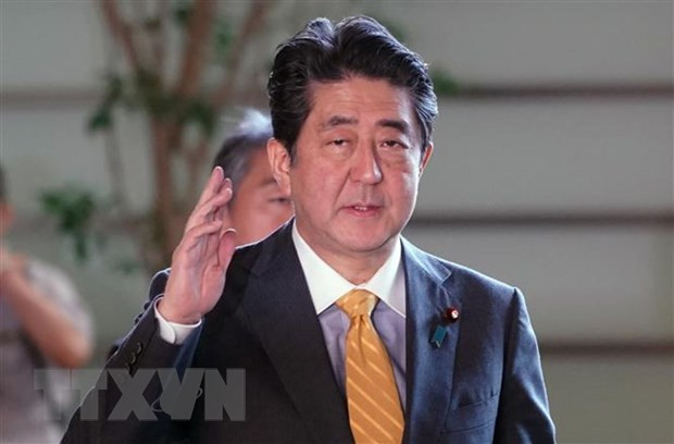 Le PM Abe Shinzo contribue considérablement au développement des liens Vietnam-Japon ảnh 1 Le PM Abe Shinzo contribue considérablement au développement des liens Vietnam-Japon ảnh 1