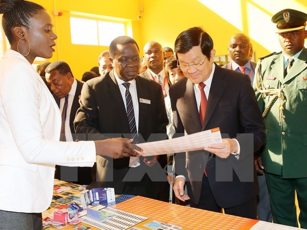 Entrevue entre Truong Tan Sang et le président de l’AN tanzanienne ảnh 2 Entrevue entre Truong Tan Sang et le président de l’AN tanzanienne ảnh 2