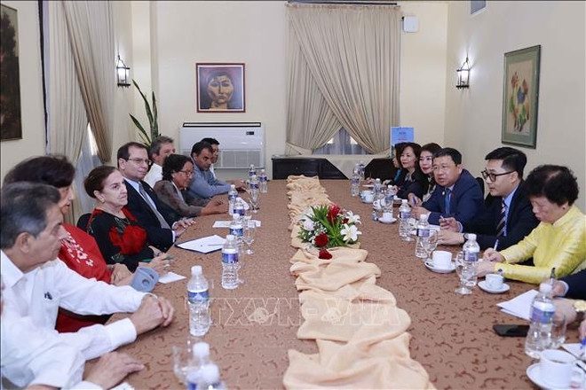 Vietnam et Cuba envisagent d'intensifier leur coopération en matière de biotechnologies et d'informatique ảnh 2 Vietnam et Cuba envisagent d'intensifier leur coopération en matière de biotechnologies et d'informatique ảnh 2