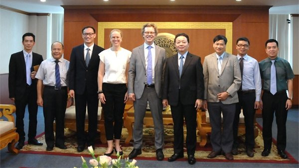 Le ministre de l’Environnement plaide pour une étroite coopération vietnamo-suédoise ảnh 1 Le ministre de l’Environnement plaide pour une étroite coopération vietnamo-suédoise ảnh 1