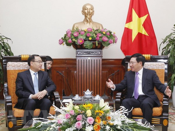 Le vice-Premier ministre Pham Binh Minh reçoit le maire de Chongqing (Chine) ảnh 1 Le vice-Premier ministre Pham Binh Minh reçoit le maire de Chongqing (Chine) ảnh 1
