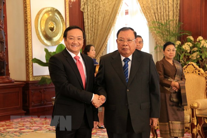Le Vietnam chérit ses relations traditionnelles spéciales avec le Laos ảnh 1 Le Vietnam chérit ses relations traditionnelles spéciales avec le Laos ảnh 1