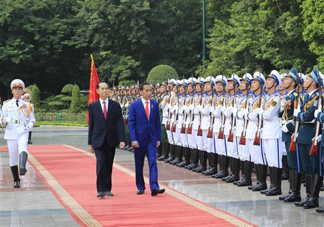 Cérémonie d’accueil en l’honneur du président indonésien Joko Widodo ảnh 1