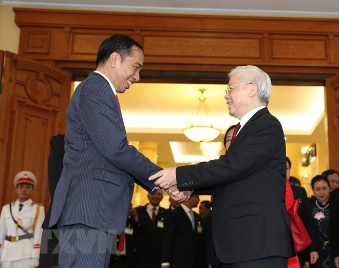 Le président indonésien termine sa visite d’Etat au Vietnam ảnh 1 Le président indonésien termine sa visite d’Etat au Vietnam ảnh 1