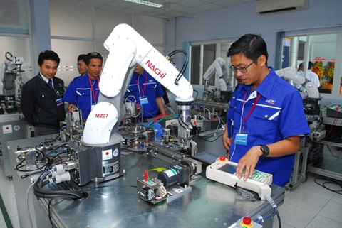 Les jeunes intellectuels souhaitent contribuer au développement national ảnh 2 Les jeunes intellectuels souhaitent contribuer au développement national ảnh 2