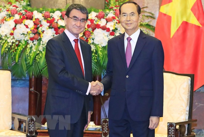 Le président Tran Dai Quang reçoit le ministre japonais des Affaires étrangères ảnh 1 Le président Tran Dai Quang reçoit le ministre japonais des Affaires étrangères ảnh 1