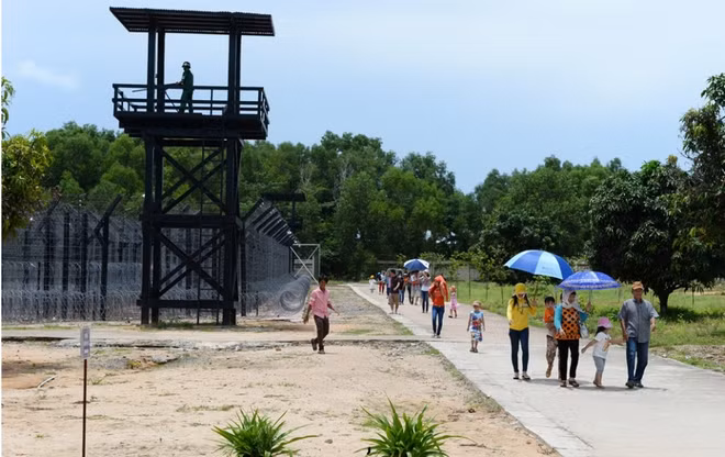 Souvenirs d'anciens prisonniers de guerre à Phu Quoc ảnh 1