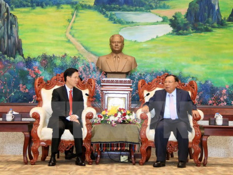 Vietnam et Laos coopèrent efficacement dans la sensibilisation et l'éducation ảnh 1 Vietnam et Laos coopèrent efficacement dans la sensibilisation et l'éducation ảnh 1