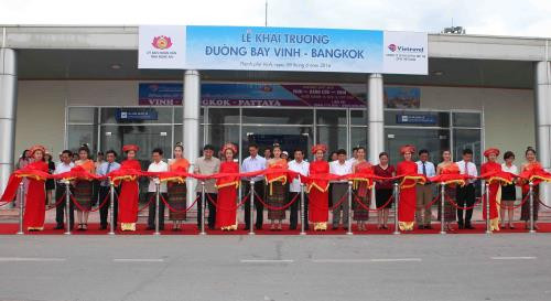 Ouverture d'une ligne aérienne directe entre Vinh et Bangkok ảnh 1 Ouverture d'une ligne aérienne directe entre Vinh et Bangkok ảnh 1