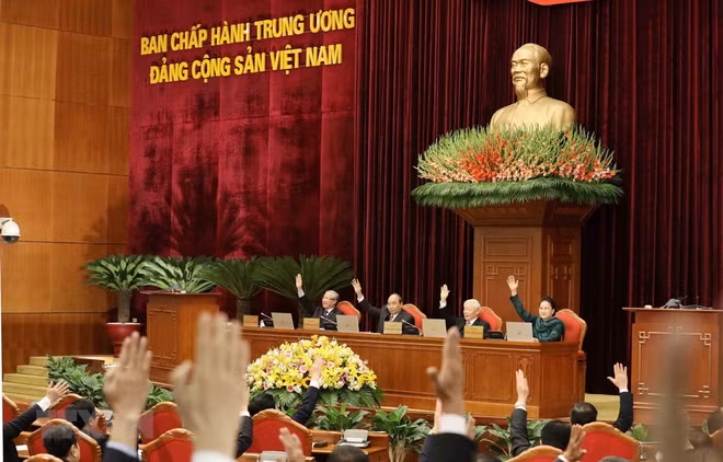 Le 14e Plénum du Comité central du Parti achève ses plans fixés ảnh 1