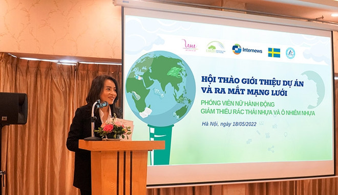 "Les femmes reporters agissent pour réduire la pollution plastique" ảnh 1