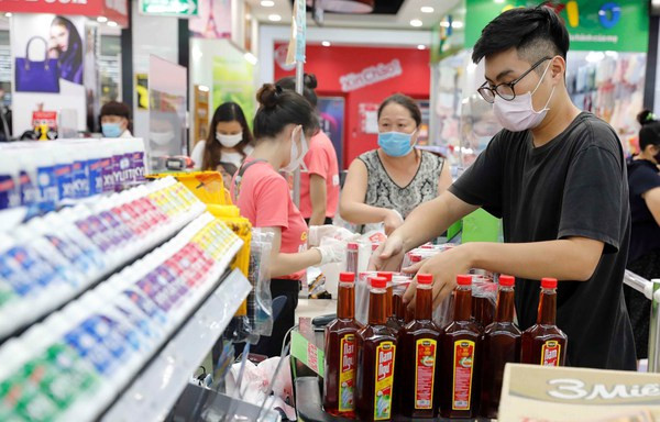 Les produits vietnamiens confirment leur position sur le marché intérieur ảnh 2 Les produits vietnamiens confirment leur position sur le marché intérieur ảnh 2