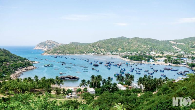 Ninh Thuan élabore une stratégie de développement durable de l'économie maritime ảnh 2 Ninh Thuan élabore une stratégie de développement durable de l'économie maritime ảnh 2