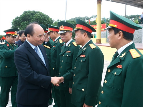 Le Premier ministre Nguyên Xuân Phuc travaille à Quang Ninh ảnh 1 Le Premier ministre Nguyên Xuân Phuc travaille à Quang Ninh ảnh 1