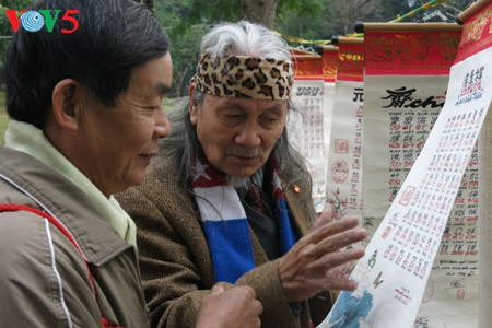 La calligraphie, une tradition solidement ancrée dans les mœurs ảnh 3 La calligraphie, une tradition solidement ancrée dans les mœurs ảnh 3