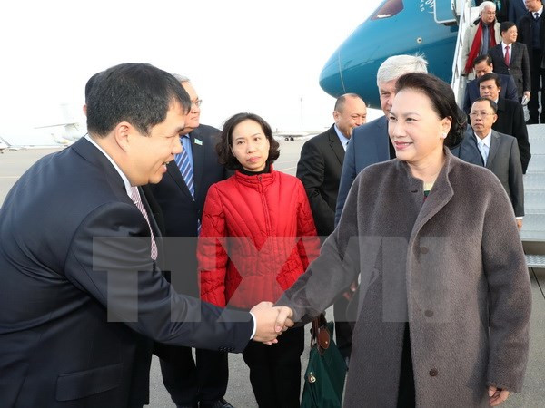 La présidente de l'AN arrive à Astana pour sa visite officielle au Kazakhstan ảnh 1 La présidente de l'AN arrive à Astana pour sa visite officielle au Kazakhstan ảnh 1
