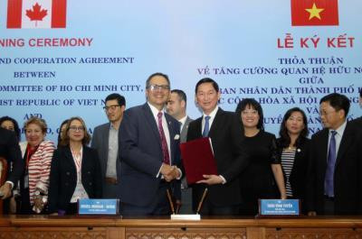 Signature d’un accord de coopération entre Ho Chi Minh-Ville et Toronto ảnh 1 Signature d’un accord de coopération entre Ho Chi Minh-Ville et Toronto ảnh 1