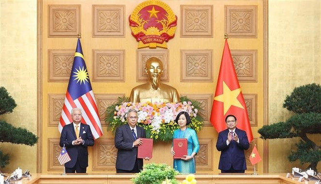 Le PM malaisien Dato’ Sri Ismail Sabri bin Yaakob termine sa visite officielle au Vietnam ảnh 2 Le PM malaisien Dato’ Sri Ismail Sabri bin Yaakob termine sa visite officielle au Vietnam ảnh 2