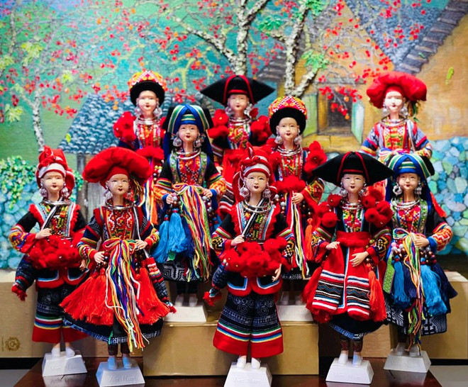 Nguyên Hoàng Anh et ses poupées aux costumes ethniques ảnh 1 Nguyên Hoàng Anh et ses poupées aux costumes ethniques ảnh 1