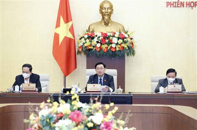 Plusieurs questions urgentes et à long terme débattues au Comité permanent de l’Assemblée nationale ảnh 1 Plusieurs questions urgentes et à long terme débattues au Comité permanent de l’Assemblée nationale ảnh 1