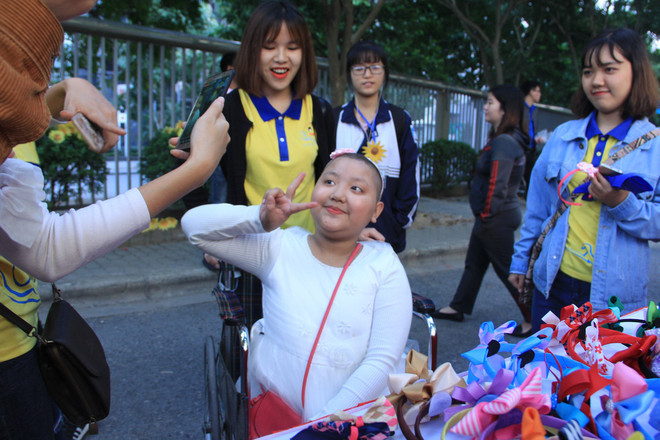 Festival du tournesol: Au chevet des enfants cancéreux ảnh 2