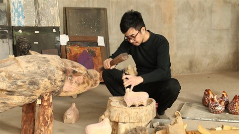 La collection unique de statues de buffles du peintre-artisan Nguyên Tân Phat ảnh 2 La collection unique de statues de buffles du peintre-artisan Nguyên Tân Phat ảnh 2