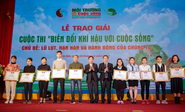 Remise des prix du concours "Changement climatique pour la vie" ảnh 1 Remise des prix du concours "Changement climatique pour la vie" ảnh 1