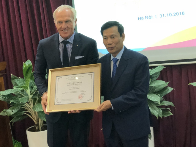 Le golfeur Greg Norman est l’ambassadeur du tourisme du Vietnam pour 2018-2021 ảnh 1 Le golfeur Greg Norman est l’ambassadeur du tourisme du Vietnam pour 2018-2021 ảnh 1