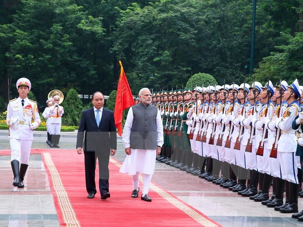 Le Premier ministre indien termine sa visite officielle au Vietnam ảnh 1 Le Premier ministre indien termine sa visite officielle au Vietnam ảnh 1