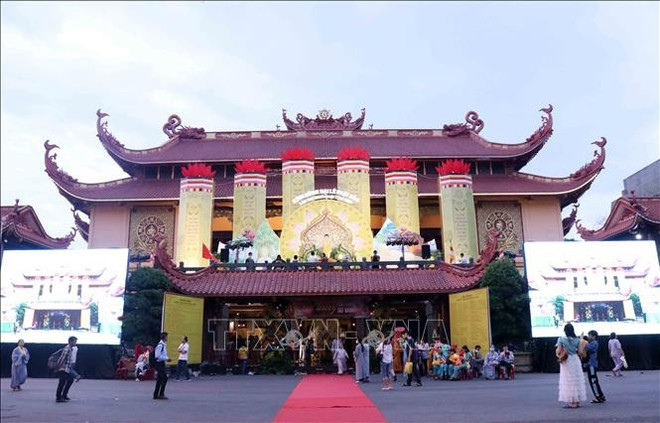 Le Vietnam célèbre Vesak 2023 ảnh 1 Le Vietnam célèbre Vesak 2023 ảnh 1