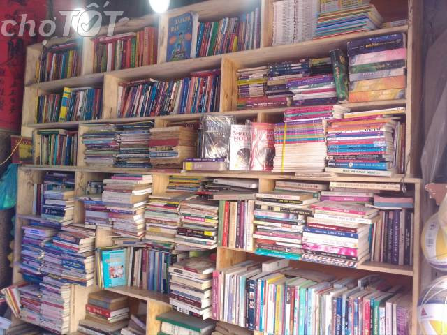 Les vieux livres conservent une grande valeur pour les lecteurs ảnh 1