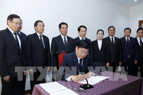 Hommage à l'ancien Premier ministre Phan Van Khai à l'étranger ảnh 1 Hommage à l'ancien Premier ministre Phan Van Khai à l'étranger ảnh 1