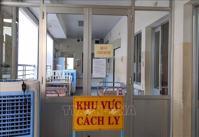 COVID-19 : le Vietnam détecte 11 nouveaux cas d’infection ảnh 1