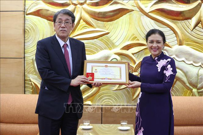 L’ambassadeur du Japon au Vietnam à l’honneur ảnh 1 L’ambassadeur du Japon au Vietnam à l’honneur ảnh 1