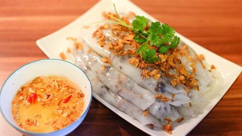 Le bánh cuôn nóng, une gourmandise de l’hiver ảnh 1 Le bánh cuôn nóng, une gourmandise de l’hiver ảnh 1