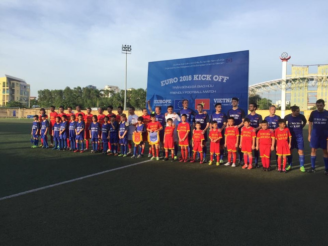 Euro 2016 : match amical entre l’UE et le Vietnam ảnh 1 Euro 2016 : match amical entre l’UE et le Vietnam ảnh 1