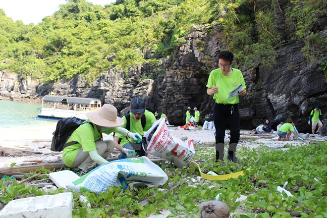 Agir pour une baie d’Ha Long verte ảnh 1