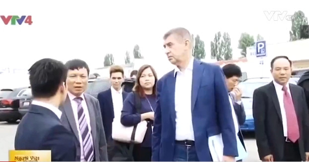 Un vice-PM tchèque travaille avec les Vietnamiens sur l’EET ảnh 1 Un vice-PM tchèque travaille avec les Vietnamiens sur l’EET ảnh 1