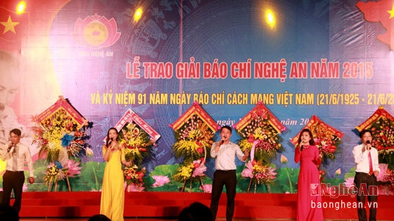 Célébration du 91e anniversaire de la Presse révolutionnaire vietnamienne ảnh 1 Célébration du 91e anniversaire de la Presse révolutionnaire vietnamienne ảnh 1