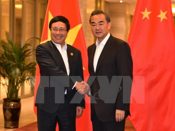 Rencontre des ministres vietnamien et chinois des Affaires étrangères ảnh 1 Rencontre des ministres vietnamien et chinois des Affaires étrangères ảnh 1