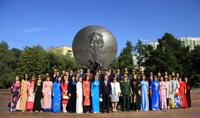 Célébration de la Fête nationale du Vietnam en Russie et en Argentine ảnh 2 Célébration de la Fête nationale du Vietnam en Russie et en Argentine ảnh 2