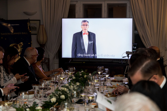 Plus de 3,2 mlds de dongs collectés via Saigon Summer Ball 2020 en faveur d'enfants défavorisés ảnh 1 Plus de 3,2 mlds de dongs collectés via Saigon Summer Ball 2020 en faveur d'enfants défavorisés ảnh 1