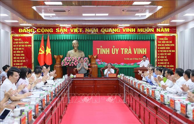 Le PM Pham Minh Chinh travaille avec les autorités de Trà Vinh ảnh 1