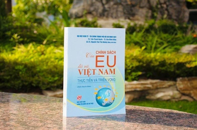 Publication du livre "Les politiques de l'UE à l'égard du Vietnam : pratiques et perspectives" ảnh 1