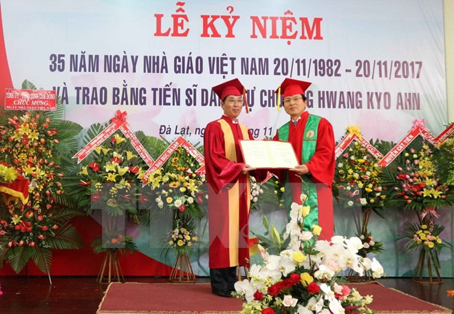 L’ancien Premier ministre sud-coréen honoré par le Vietnam ảnh 1 L’ancien Premier ministre sud-coréen honoré par le Vietnam ảnh 1
