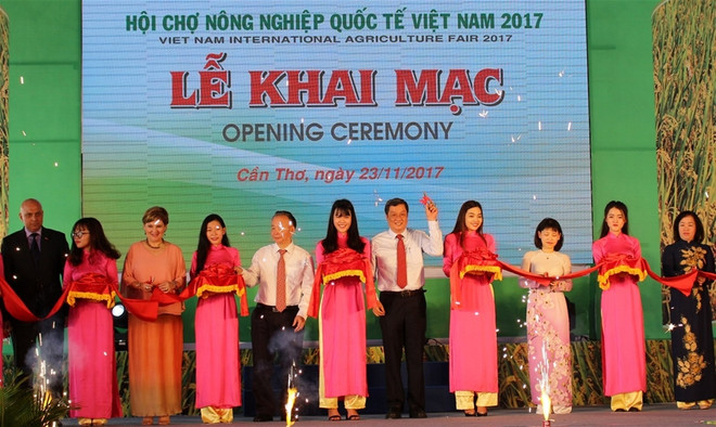 Ouverture de foire internationale de l’agriculture du Vietnam 2017 ảnh 1 Ouverture de foire internationale de l’agriculture du Vietnam 2017 ảnh 1