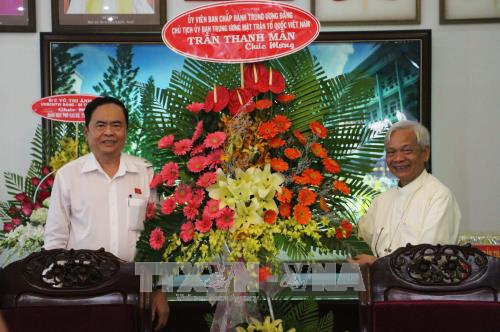Le président du FPV formule ses vœux de Noël aux catholiques à An Giang ảnh 1 Le président du FPV formule ses vœux de Noël aux catholiques à An Giang ảnh 1