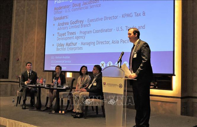 Le Vietnam et les États-Unis discutent de coopération dans l'aviation ảnh 1